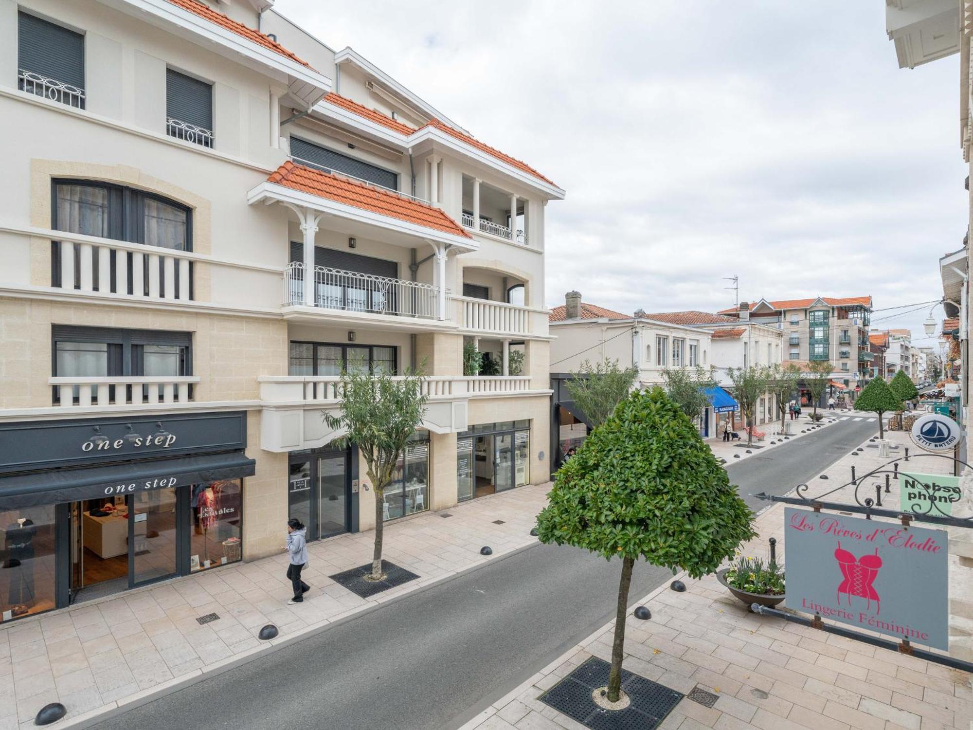 T3 En Centre-Ville D'Arcachon, Proche Plage, Balcons, Parking, Ascenseur Et Wi-Fi - Fr-1-319-440 Eksteriør billede
